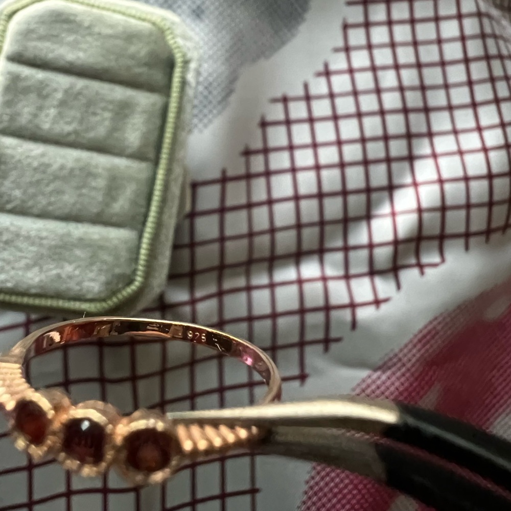 21ct Rose Gold and Garnet Stacking Ring - Picture 3 of 4